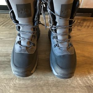 Northface thermoball mens snow boots